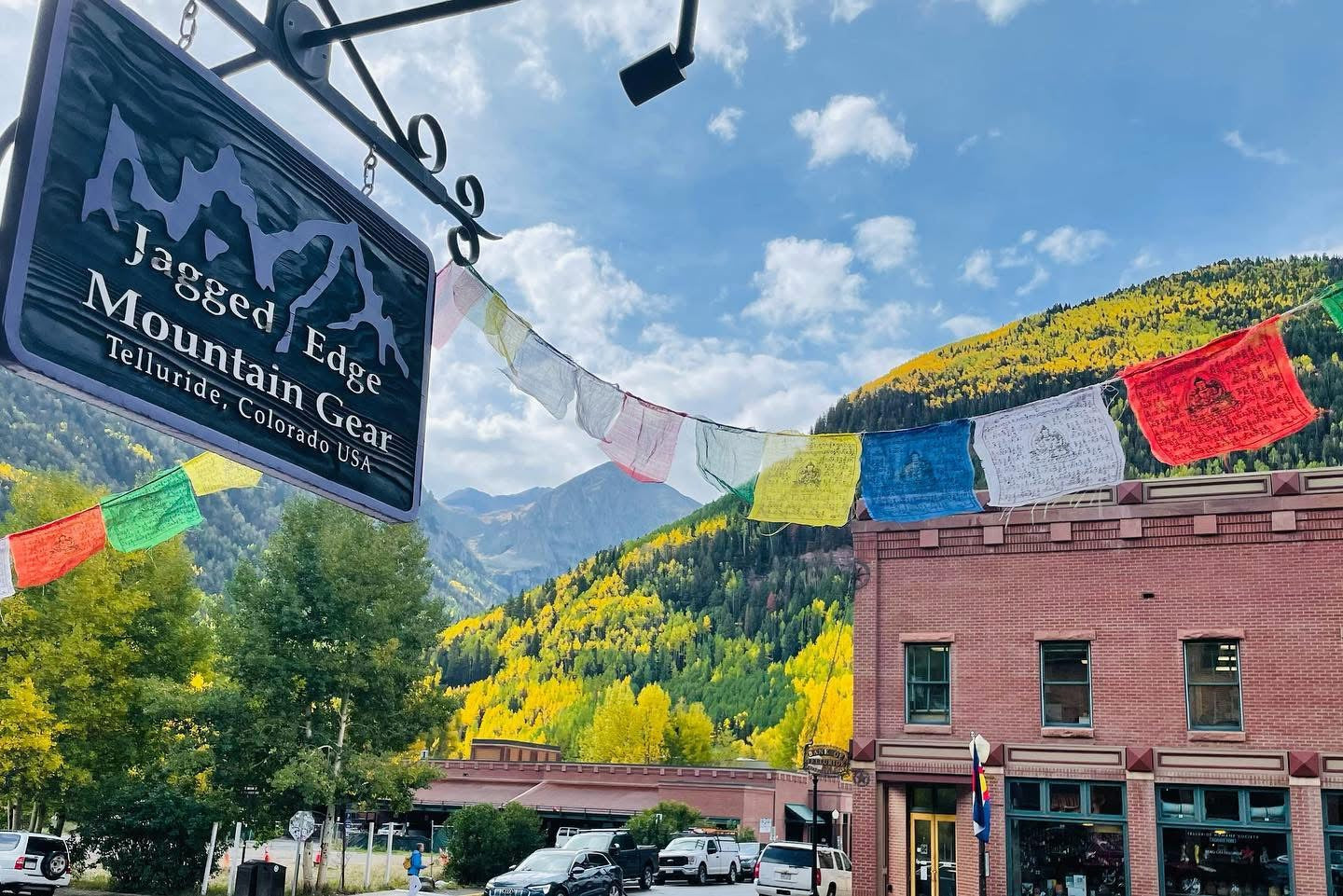 Jagged Edge Mountain Gear: vacation rental in Telluride